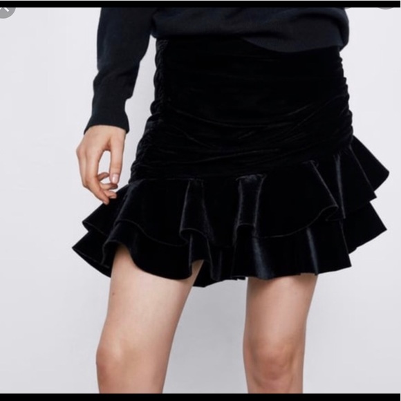 Zara Velvet Mini Skirt With Ruffles - Picture 3 of 8